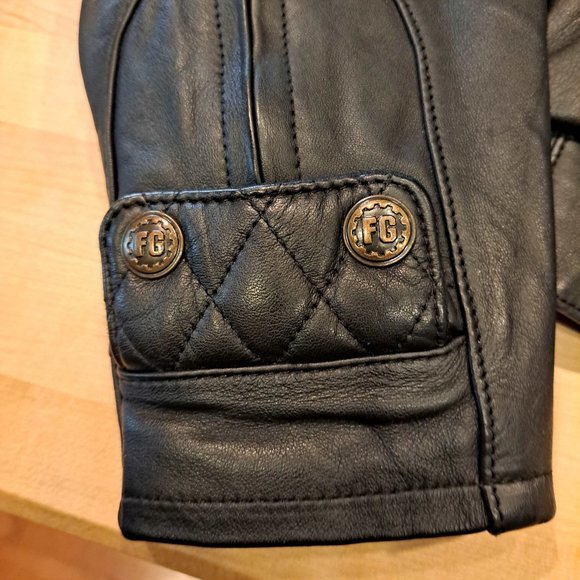 Vintage Ladies Large, Leather SZ 40 motorcycle Jacket. Belstaff style .  25 year - Picture 2 of 4